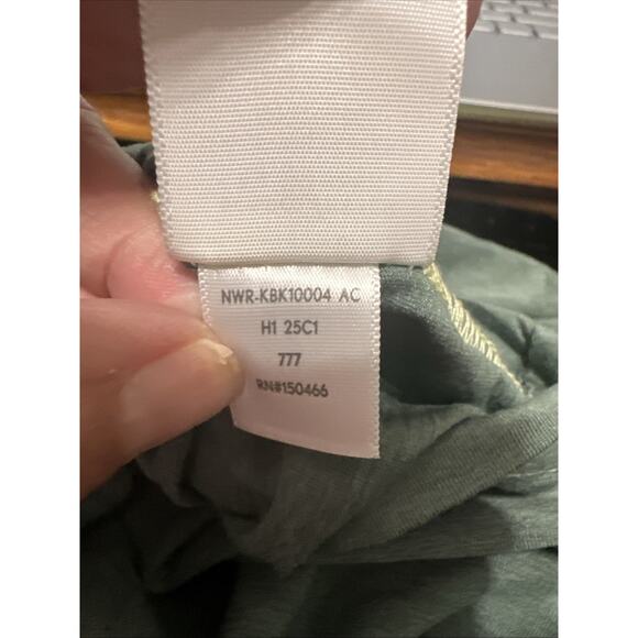 01.Algo Boys Green Performance Long Sleeve Shirt Moisture Wicking X-Large NWOT - Picture 5 of 5